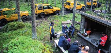 Wild Nordic Nature www.wildnordicnature.com Wild Nordic Nature järjestää melontakursseja ja retkiä, mystisiä iltoja laavulla tai yrtti-, marja-ja sieniretkiä yksittäisille matkailijoille ja ryhmille.