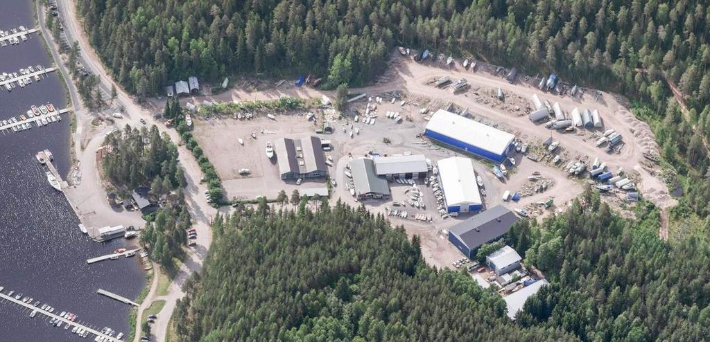 1. TIIVISTELMÄ Asemakaavan muutoksella järjestellään korttelin 15 ja 16 toimintoja palvelemaan paremmin kehittyvän satama-alueen tarpeita.