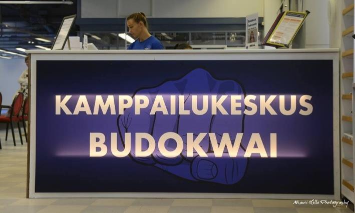 Seurassamme on ainoastaan yksi palkattu työntekijä valmennuspäällikkö Roosa Närhi, joka vastaa monipuolisesti valmennuksen suunnittelusta, ohjaajien kouluttamisesta ja muusta seuran pyörittämiseen ja