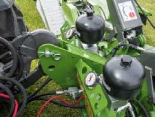 Päisteellä järjestelmä kalibroituu aina automaattisesti. Hyvän viljanlaadun lisäksi TurboLift varmistaa vähäisen vetovoiman tarpeen, mikä tarkoittaa myös merkittävää polttoaineen säästöä.