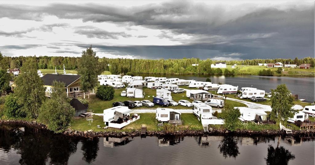 18 SF-C YT-KASI 2019 SF-Caravan Napapiiri ry Vesileikkejä Ryynäsessä. Se on aina mielessä, ajatus hiipuu vähän Joulun aikoihin, mutta on kuitenkin koko ajan olemassa.