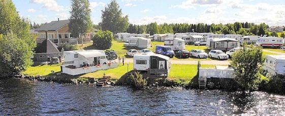 Pelaamaan siitä.