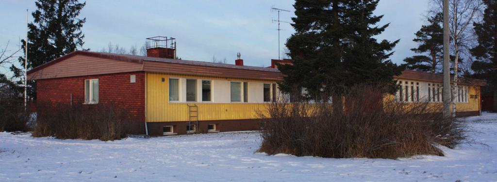 suoraan asuinkäyttöön soveltuvia Tilat muokattavissa eri tarpeiden mukaan Soveltuu esimerkiksi matkailu- tai perhekotitoimintaan Myyntiesite löytyy kunnan kotisivuilta!