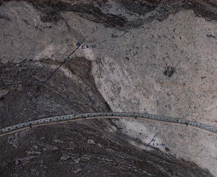 313 additional thermal stresses and will induce damage in the rock mass around the excavation perimeter.