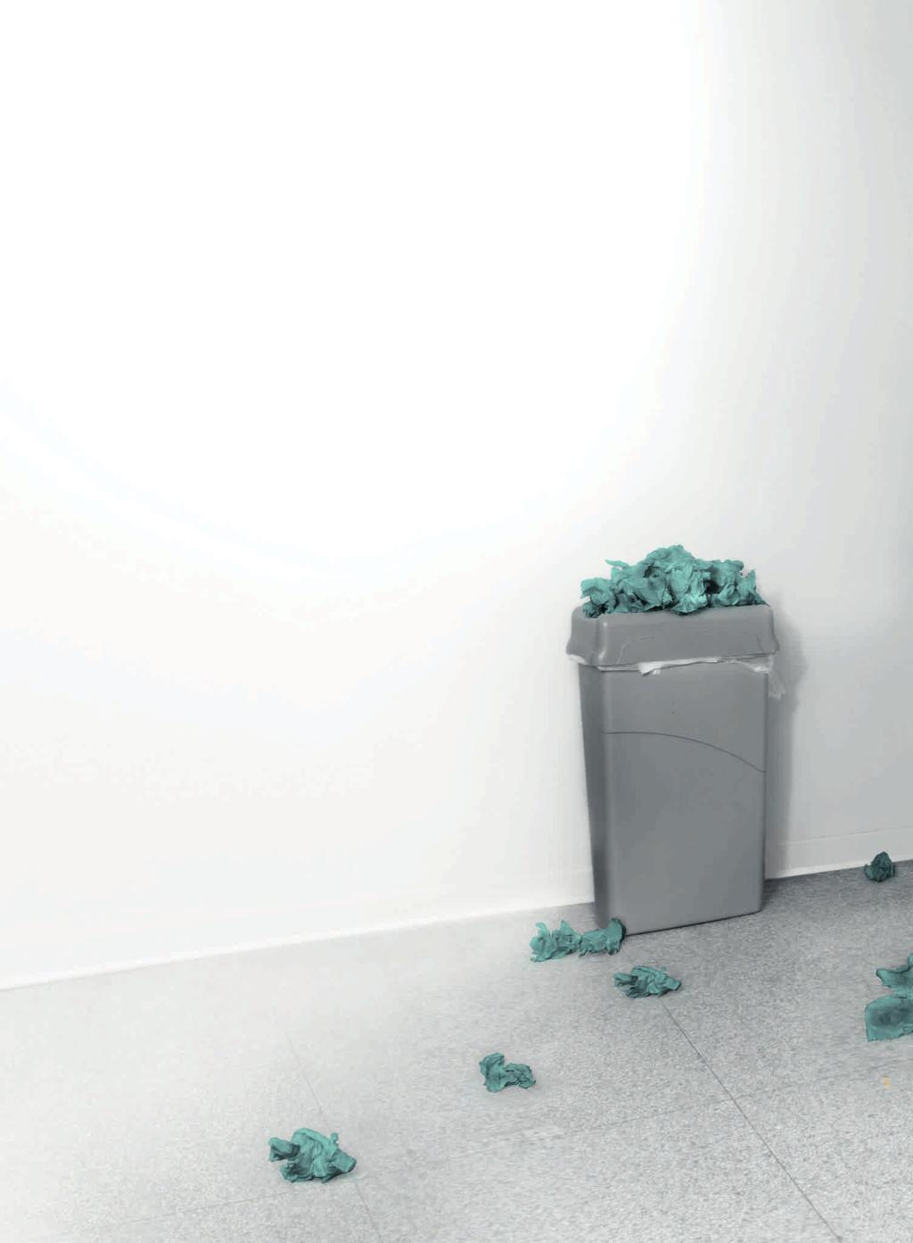 03 04 Paperipyyhkeiden ongelmat Jotkin paperipyyhkeet voivat olla haitallisia ympäristölle. Ne myös lisäävät WC-tilojen huoltotarvetta roskien ja tukosten vuoksi.