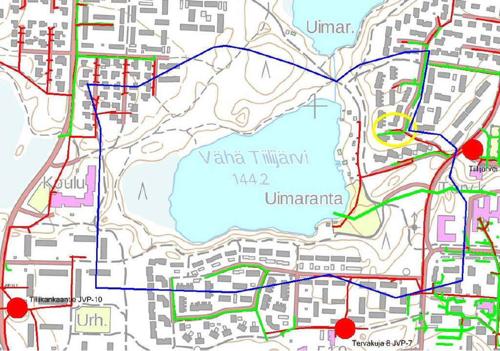 25 Kuva 32. Vähä Tiilijärven valuma-alue (sininen viiva), jätevesiviemärit ja -pumppaamot (punainen) sekä hulevesi- ja jäähdytysvesiviemäri (vihreä viiva).