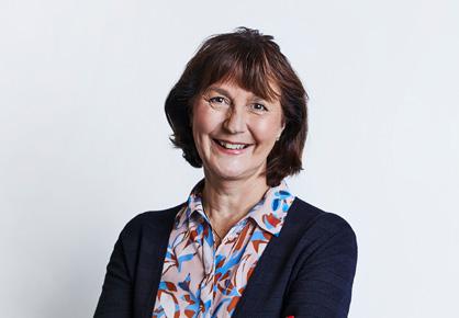 Jannica Fagerholm Piia Karhu (tarkastusvaliokunnan puheenjohtaja) (tarkastusvaliokunnan jäsen) s. 1961, kauppatieteiden maisteri. s. 1976, kauppatieteiden tohtori.
