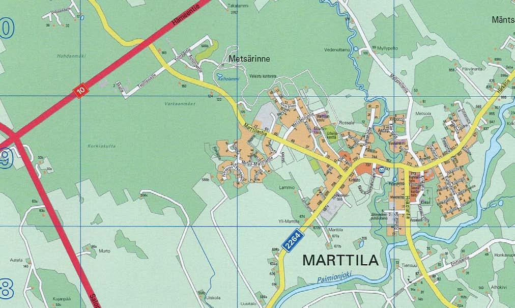 Alueen eteläosan tontit sijoittuvat tasaiselle pellolle, pohjoisosan tontit sijoittuvat harvennetulle, nuorehkolle metsäalueelle.