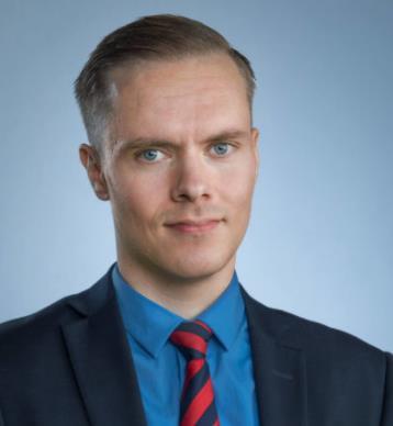 Matias Holmqvist Yritysneuvoja KTM Neuvontakielet suomi, ruotsi, englanti Maahanmuuttajaneuvoja KasvuOpen 2018 tuomari ja mylläri Microsoft Flux verkostossa