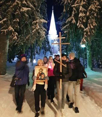 Leirimaksut: aikuiset 25 euroa ja lapset 15 euroa (perheen kokonaismaksu enintään 80 euroa). Ilmoittaudu 31.5.2019 mennessä!