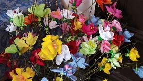 JYVÄSKYLÄ ÄÄNESSEUDUN TIISTAISEURA Tiistaiseuramme kokoontuu seuraavasti: Su 17.3. klo 15.30 Jeesuksenrukouspalvelus Äänekosken tsasounalla. Pe 29.3. klo 15 alkaen askartelemme virpovitsoja Äänekosken tsasounalla ja klo 18 osallistumme ennenpyhitettyjen an.
