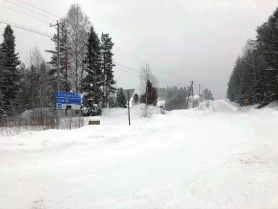 2 TIIVISTELMÄ Alue rajautuu pohjoisessa hiekkakuoppaan, lännessä Vanhaan Helsingintiehen sekä etelässä ja idässä Hennan Länsirinteen vielä osin toteutumattomaan asuinalueeseen. 2.