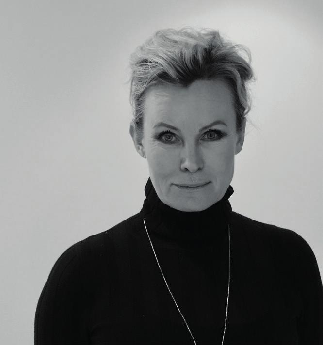 SIGRID JUSÉLIUKSEN SÄÄTIÖ 2018 Henkilökunta RIIKKA LUOMA Riikka on säätiön talous assistentti ja hänellä on päävastuu säätiön 1 3-vuotisten apurahojen taloushallinnosta.