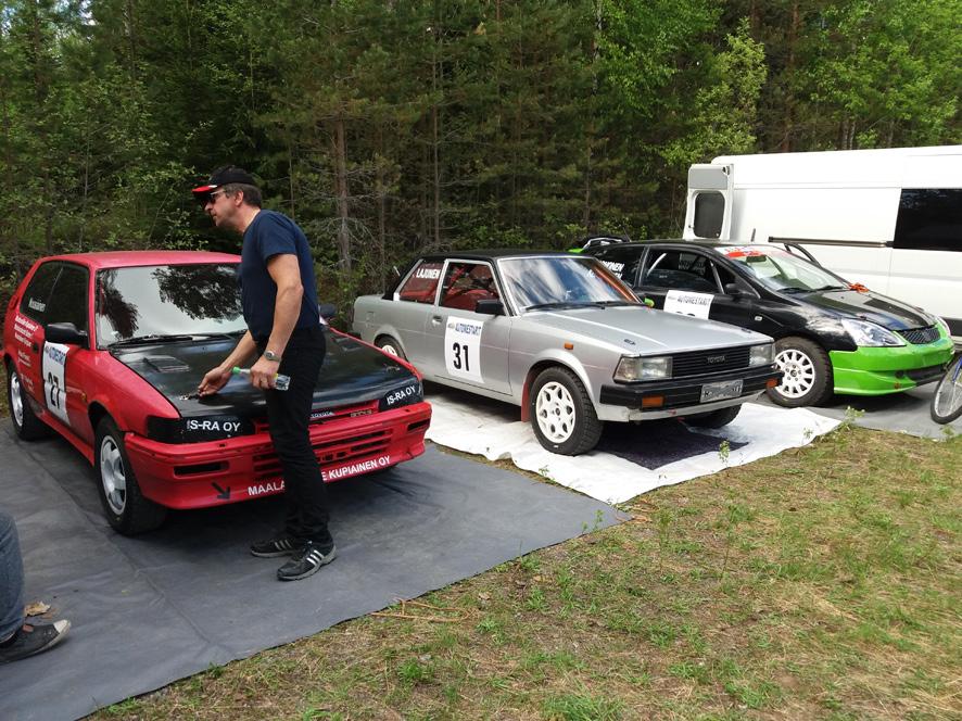 Jospa tuo toinen ennuste vaikka toteutuisi, tiukkaa on. Yksi kisa ajamatta ja se on Kennards Hire Rally Australia 15.11-18.11.2018.