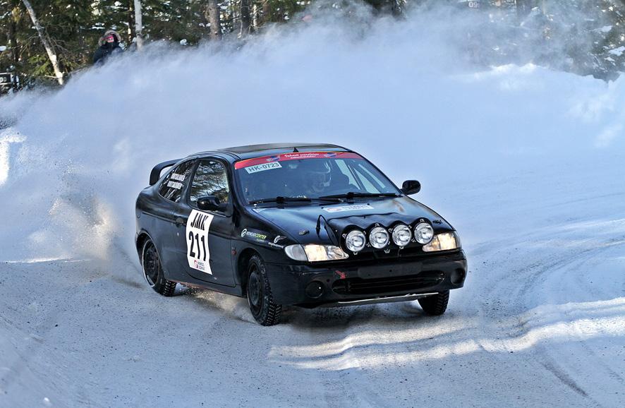 Seppo Korhosen kilpailukausi on ollut todella hyvä: Rallisprintissä aluemestaruus ja F-rallisarjassa seniorisarjan hopeamitali. Onnittelut Sepolle omasta ja seuran puolesta.