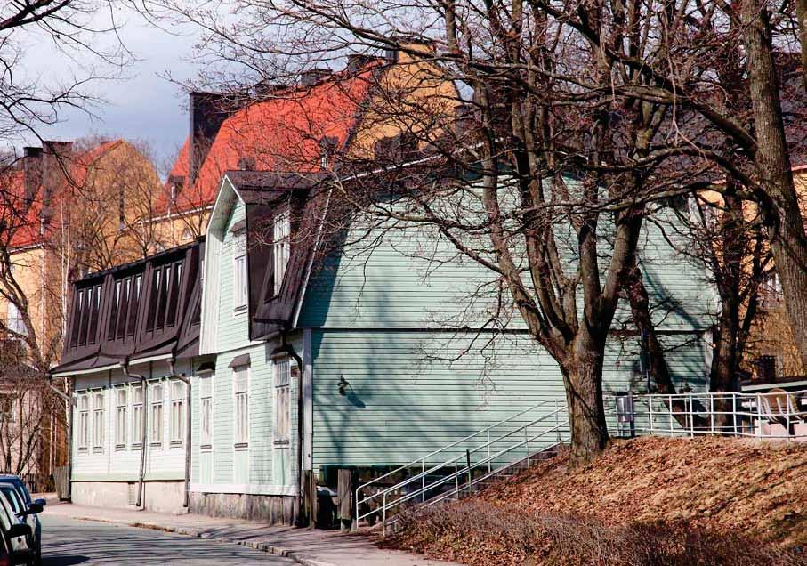 Helsingin Puu-Vallilan talot rakennettiin 1910- ja 1920-luvuilla työläisten asunnoiksi. 1970-luvulla talot olivat purku-uhan alla, mutta säästyivät asukkaiden aktiivisen vastarinnan ansiosta.