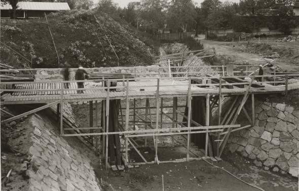 Entistämistöiden yhteydessä päädyttiin rakentamaan pohjoispuolen silta 1860-luvun sillan mallin mukaan.