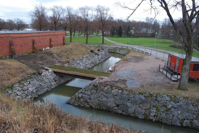 Linnoituskaudella ei eteläisen polygonin lounaisosaan rakennettu siltaa, vaikka se ruotsalaisten suunnitelmaan onkin merkitty.