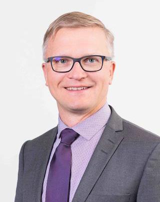 1965) toimitusjohtaja, KTM Osuuskauppa Varuboden-Osla Handelslag SOK:n hallituksen jäsen 2016- S-ryhmässä 2013- TIMO MÄKI-ULLAKKO (s.