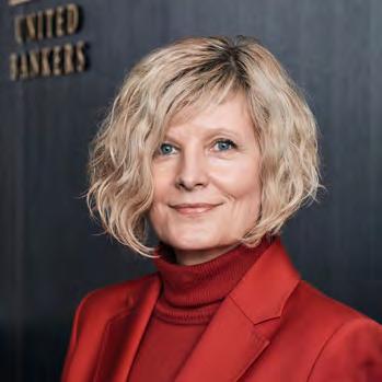 omaisuudenhoitajana. Von Troil on koulutukseltaan insinööri. Hän omistaa henkilökohtaisesti ja Castor-Invest Oy:n kautta yhteensä 1 019 000 UB:n osaketta.