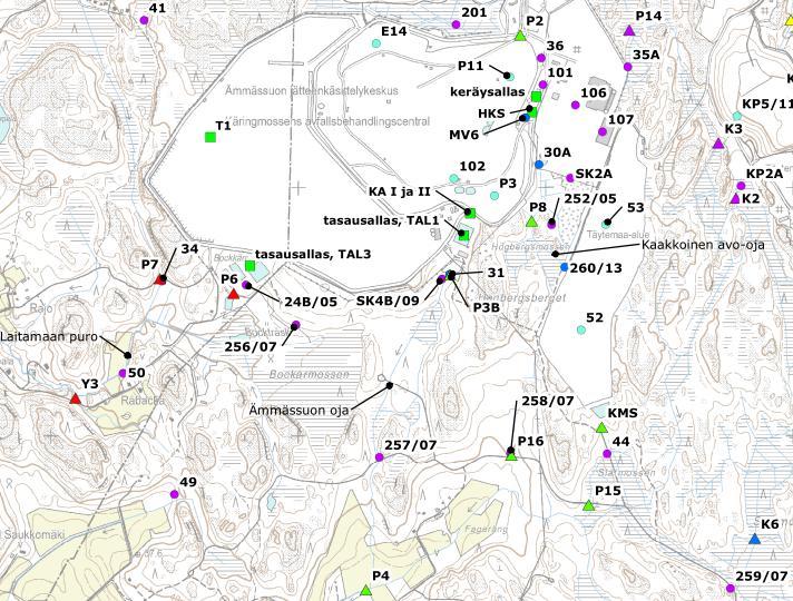 Kuva 13. Ämmässuon jätteenkäsittelykeskuksessa ja sen lähiympäristössä sijaitsevat vesien yhteistarkkailun havaintopisteet.