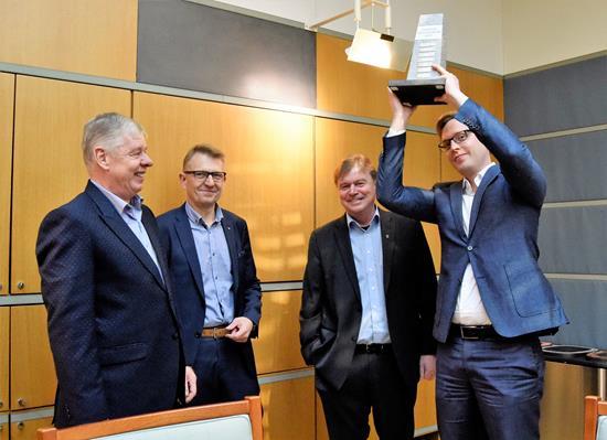 27 4.6 Satakunnan Yrittäjäaktiivisin kunta Yritysten ja kuntien välisellä yhteistyöllä pystytään varmistamaan yrityksille ja yrittäjille paremmat toimintaedellytykset.