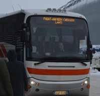 BUSSIMATKA HELSINGIN MESSUILLE Meidän matkabussimme Kaksi bussikuskia, Kimmo ja meidän bussin kuljettaja.