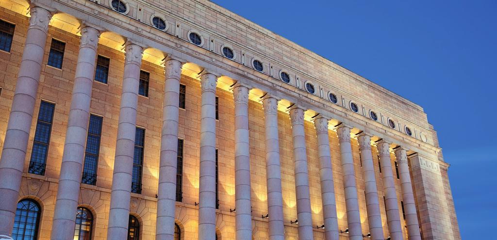 Ulkomaiset tiedustelupalvelut pyrkivät vaikuttamaan poliittiseen päätöksentekoon Suomessa Ulkomaisen tiedustelun kiinnostuksen kohteina olivat viime vuonna muun muassa Nato-keskustelu, Suomen kannat