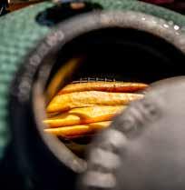 Ellei toisin ole ilmoitettu, kaikkien näillä sivuilla esiintyvien materiaalien tekijänoikeudet kuuluvat Big Green Egg Europe B.V. Kaikki oikeudet pidätetään.