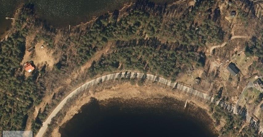 km päässä etelässä Vehkasalonselällä (6030: Taipalsaaren väylä, kulkusyvyys 4.2 m). 2.5.