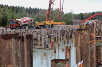 URAKOITSIJAN BETONIN VALINTA BETONIN LUJUUDENKEHITYS NOTKEUS (VALETTAVUUS JA TIIVISTETTÄVYYS) MAKSIMIRAEKOKO