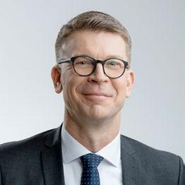 TOIMINTA 107 Niklas Nylander CFO (1.1.2019 ALKAEN) s. 1973, kauppatieteiden maisteri Kirsi Puntila SVP, MARKETING s. 1970, kauppatieteiden maisteri Hannu Tuominen SVP, ALTIA INDUSTRIAL s.