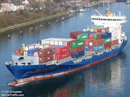 1 INFORMATION ON THE VESSEL AND CONDITIONS 1.1 Vessel 1.1.1 General information Figure 1. M/V SYLT (Photo: Lutz Graupeter, MarineTraffic.com) M/V SYLT is a container vessel built in 2012.