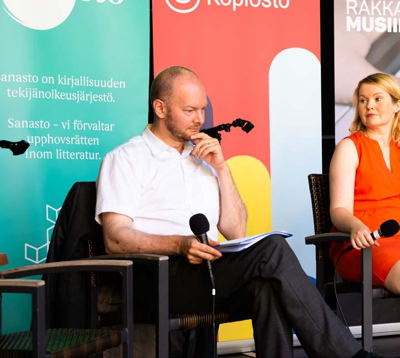 VUOSI 2018 LYHYESTI Selvitys digiaineistojen opetuskäytöstä Selvitimme yhdessä Opetushallituksen kanssa syksyllä 2018 digitaalisten aineistojen käyttöä opetuksessa: millaisia verkkomateriaaleja