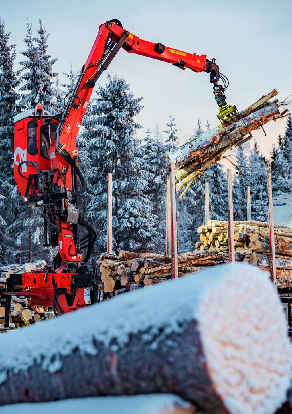 Jos etsit kestävää ja luotettavaa puutavaranosturia, joka on nopea ja tehokas ja jolla on alhaiset