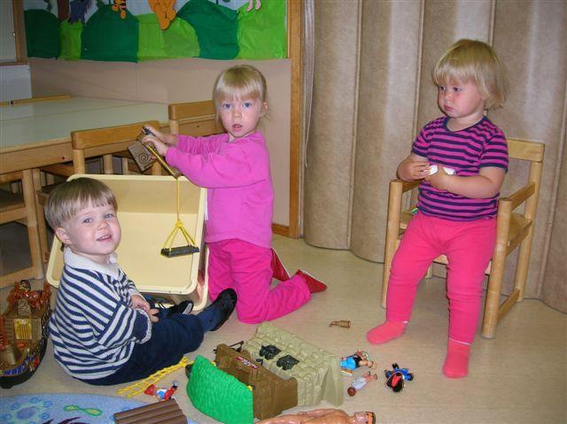 Suomen kielen taidolla on keskeinen merkitys lapselle. Lapsi tarvitsee kieltä toiminnassa ja kieli kehittyy leikkimisen, liikkumisen, tutkimisen ja taiteellisen kokemisen ja ilmaisemisen myötä.