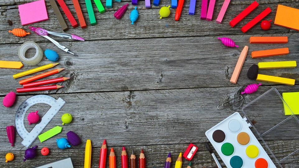 Yhdessä harjoiteltuja yhteiskehittämisen työkaluja: Järjestö vuonna 2019 - mindstorming Mitä muutoksia Megatrendeistä - idearemix Asiakastarpeen määrittäminen (Kuka kortit) - näkökulmien