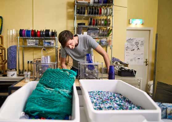 Dat geldt ook voor de ondergrondse afvalcontainers. De gemeente dankt die niet meer zomaar af. Veel onderdelen worden gerecycled.