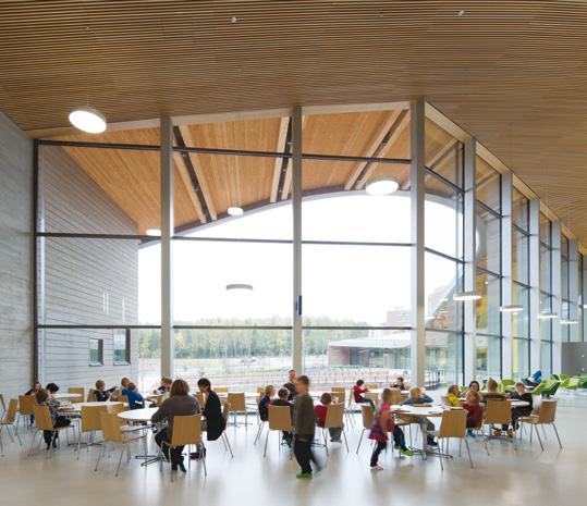 JOHDANTO Saunalahden koulu Verstas arkkitehdit Kuva Andreas Meichsner Näissä arkkitehtuurikasvatustehtävissä tarkastellaan oppimista koulurakennusten kautta: minkälaisissa rakennetuissa ympäristöissä