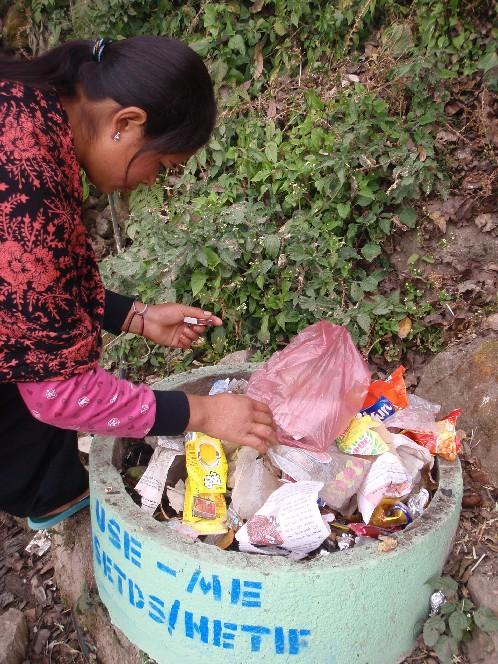 4.1 Sundarijal-Chisapani Trekking trail starts from Sundarijal with long ascent to Mulkharka. Trail s maintenance is done properly. All the stairs are in good condition and signs are seen easily.