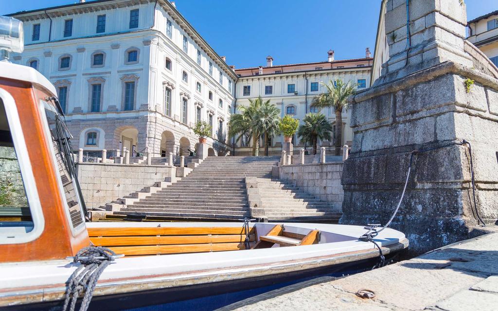 Vain tunnin ajomatkan päässä Milanosta sijaitsee Maggiorejärvi (Lago di Maggiore), pikkukaupunkien ja pittoreskien kylien reunustama perinteinen ja arvostettu lomakohde, jonka Alppien reunustamaan