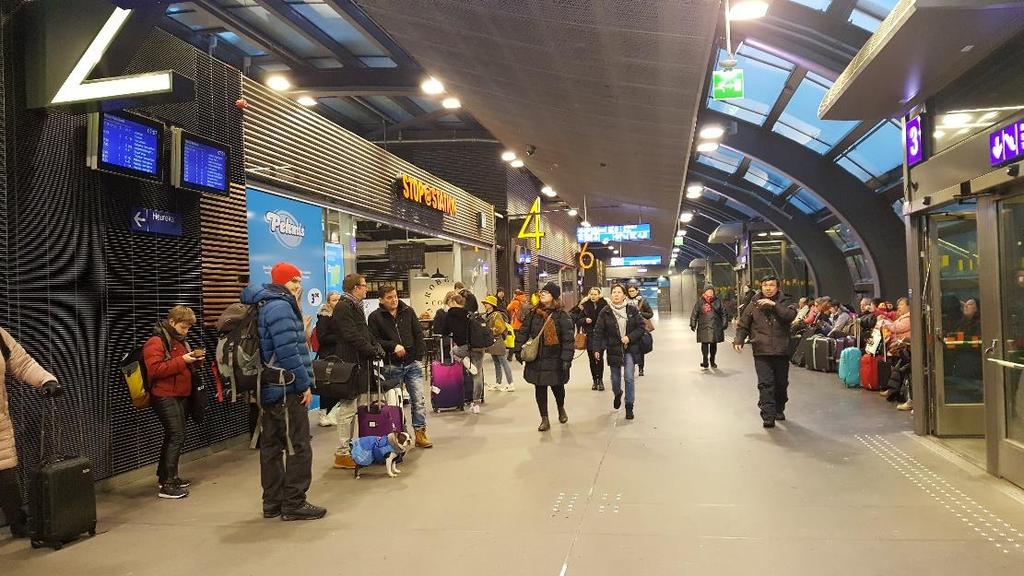 5. PALVELUIDEN TOIMINTAEDELLYTYKSET ASEMALLA Palveluiden toimintaedellytyksiä asemanseuduilla on tarkasteltu haastattelujen pohjalta.