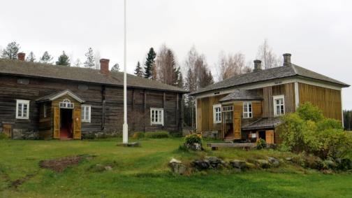 Siilinjärven kuvataideyhdistys ry Sivu 8/19 3.5 Leirit Kaksi kuvataideleiriä Riuttalan talonpoikaismuseolla toteutuivat kesällä 2018.