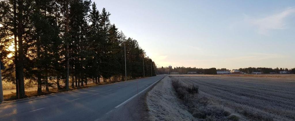 keskelle rakentuneen Savikorven alueen rakennukset.