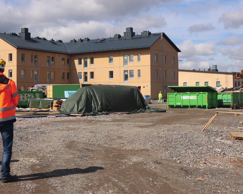 Kiitos koko työyhteisölle Hallitus tai johtajat etuliitteeseen katsomatta eivät saa yksin aikaiseksi mitään, vaan tasokas ja laadukas toiminta perustuu koko