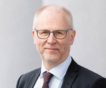 Ylä-Karjala, johtaja 2002 2004 Outi Nevalainen s.