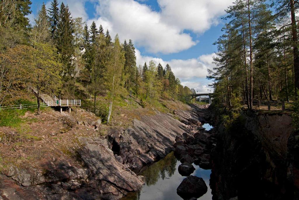 KULTTUURIREITIN KÄYNTIKOHTEET 1. Imatrankosken kansallismaisema, Kruununpuisto Imatrankosken kansallismaisema on Kruununpuiston sydän.