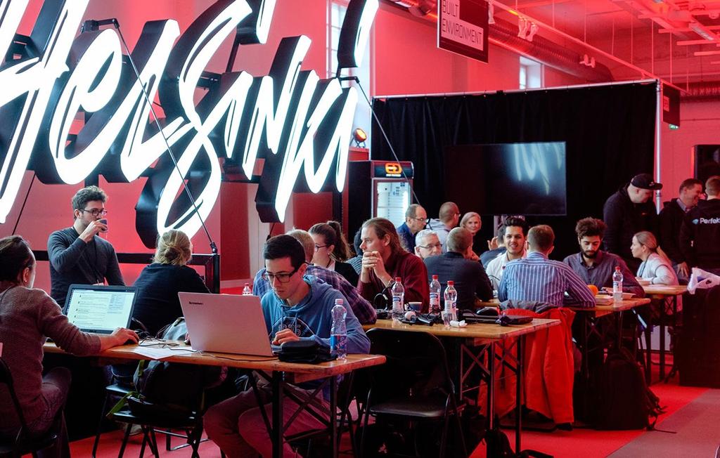 Suurin osa toimenpiteistä tehdään toimialoilla osana olemassa olevaa toimintaa, osa strategiahankkeen edistäminä ja osa uudenlaisissa kumppanuuksissa esimerkiksi järjestöjen, palveluntuottajien,
