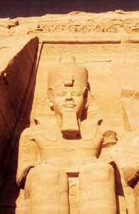 Maailmanperintökohteita on lähes 750. Niiden joukossa on myös oheiset kolme pyhää rakennusta, Petäjäveden kirkko Suomessa, Tanjavur -temppeli Intiassa ja Ramses II temppeli Abu Simbelissä, Egyptissä.