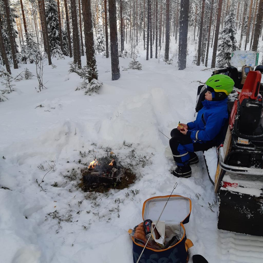 15.1.2019 AjettiinLumitilanteen 15cm.